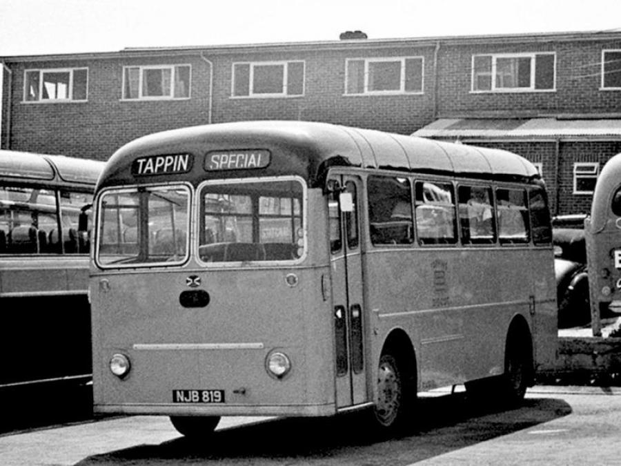  Albion Nimbus MR9N Willowbrook (B31F) 1956 года  (фото 2 из 2)